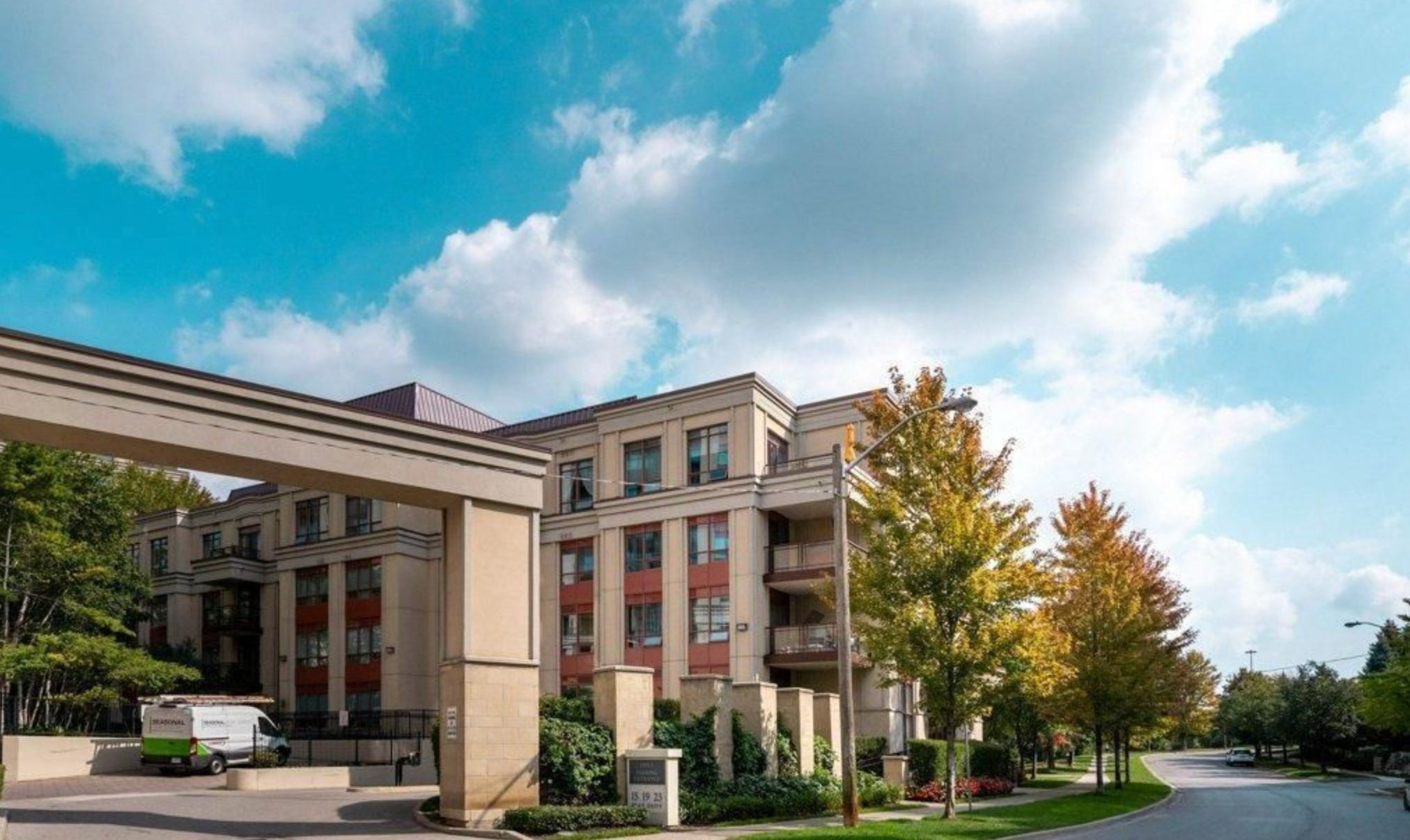 15 Rean Drive 302, Toronto, On M2k 0a7