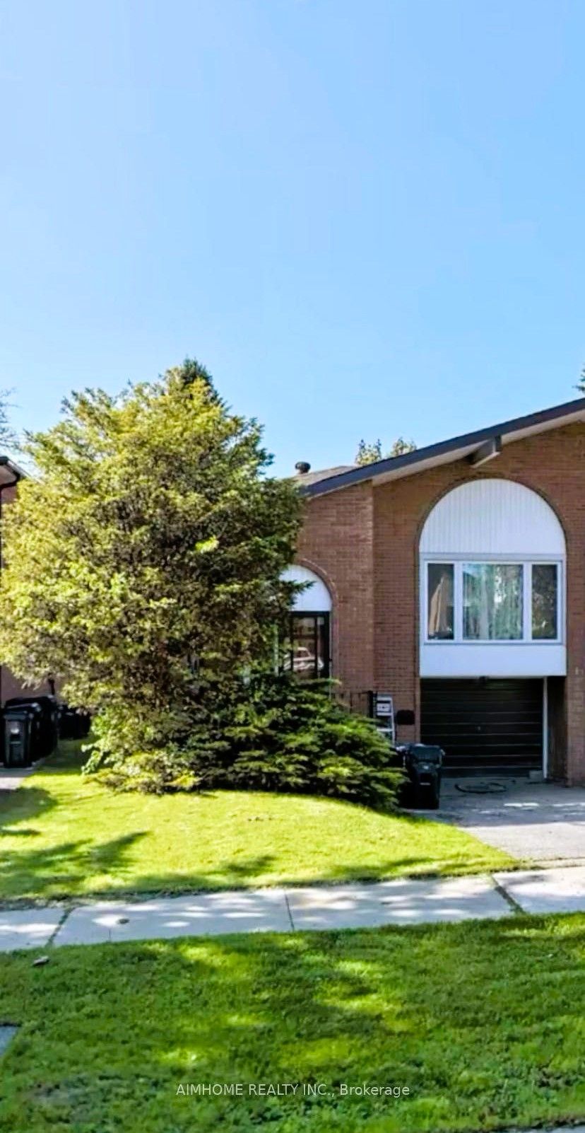 18 Lynch Road, Toronto, On M2j 2v5