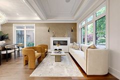 69 Centre Avenue, Toronto, On M2m 2l4
