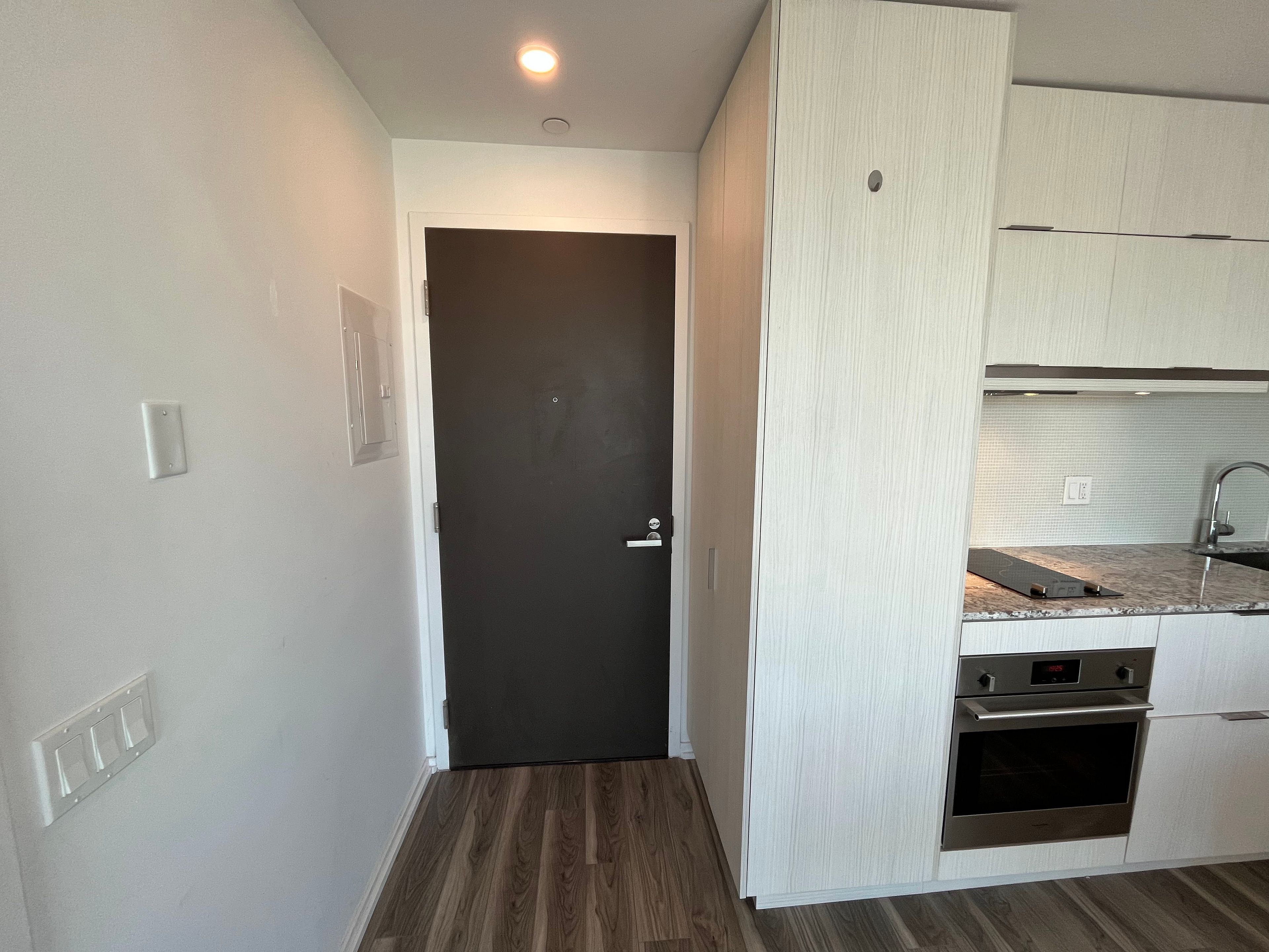 197 Yonge Street 3113, Toronto, On M5b 0c1