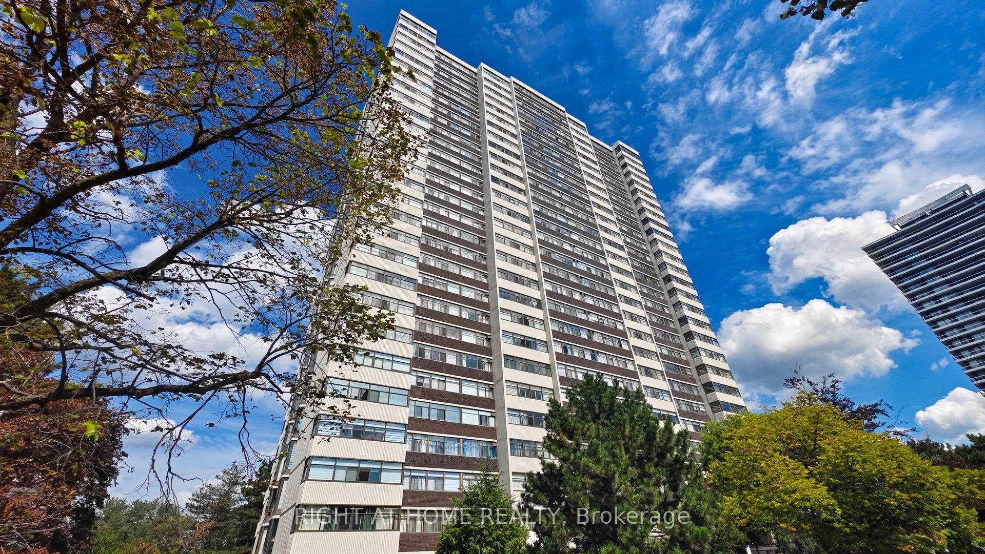 100 Antibes Drive 2805, Toronto, On M2r 3n1