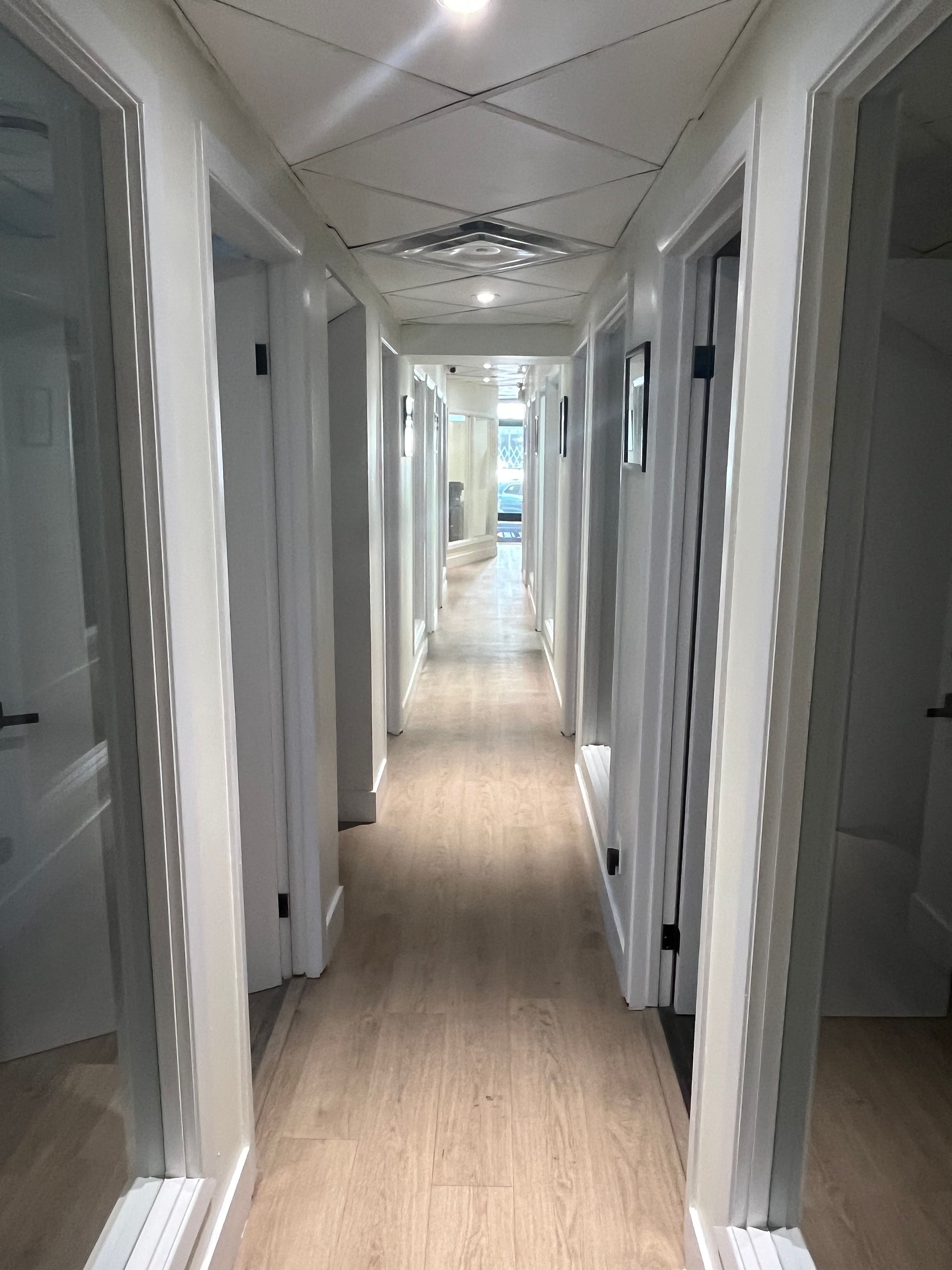 823 College Street Office No. 5, Toronto, On M6g 1c9