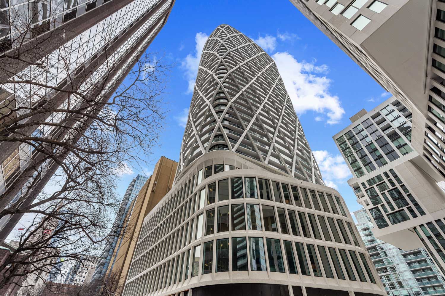 230 Simcoe Street 3113, Toronto, On M5t 1t4