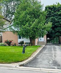 29 Caronport Crescent Bsmt, Toronto, On M3a 1g9