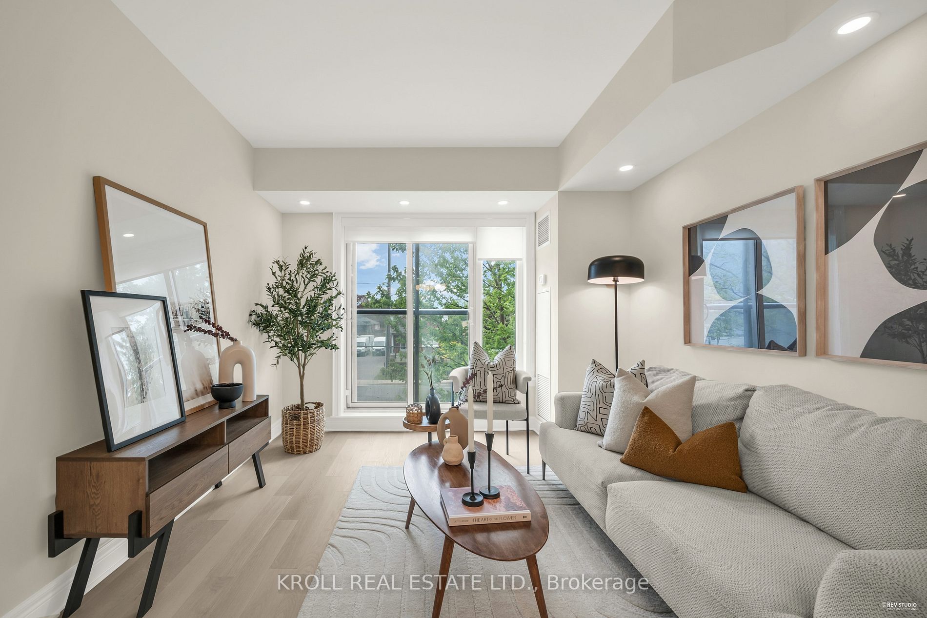 701 W Sheppard Avenue W 229, Toronto, On M3h 0b2