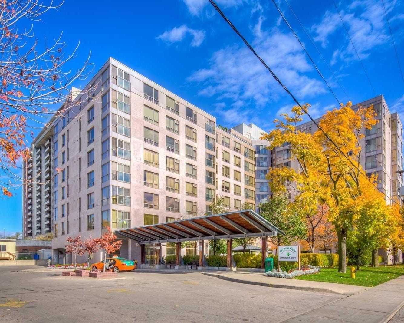 2 Neptune Drive 816, Toronto, On M6a 3e6