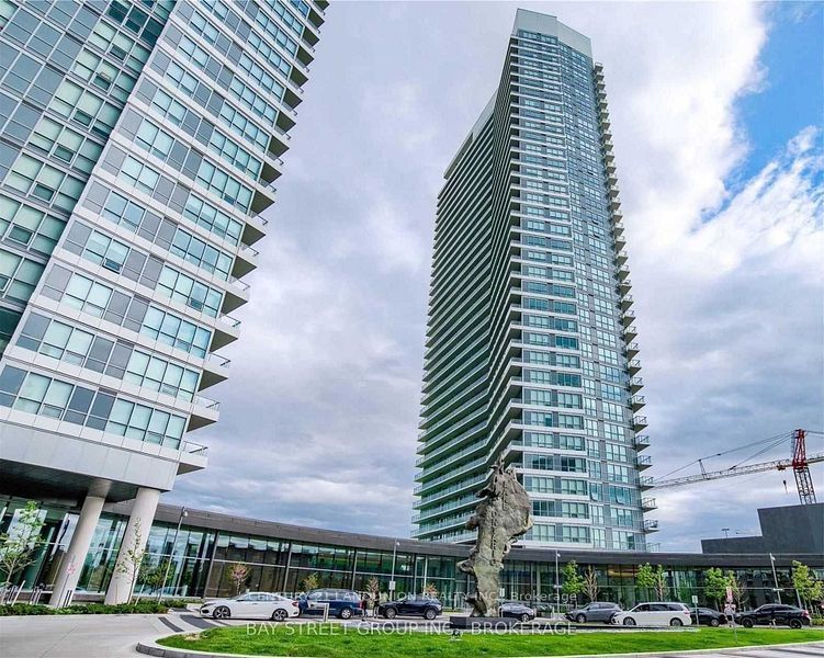 115 Mcmahon Drive 910, Toronto, On M2k 2x9