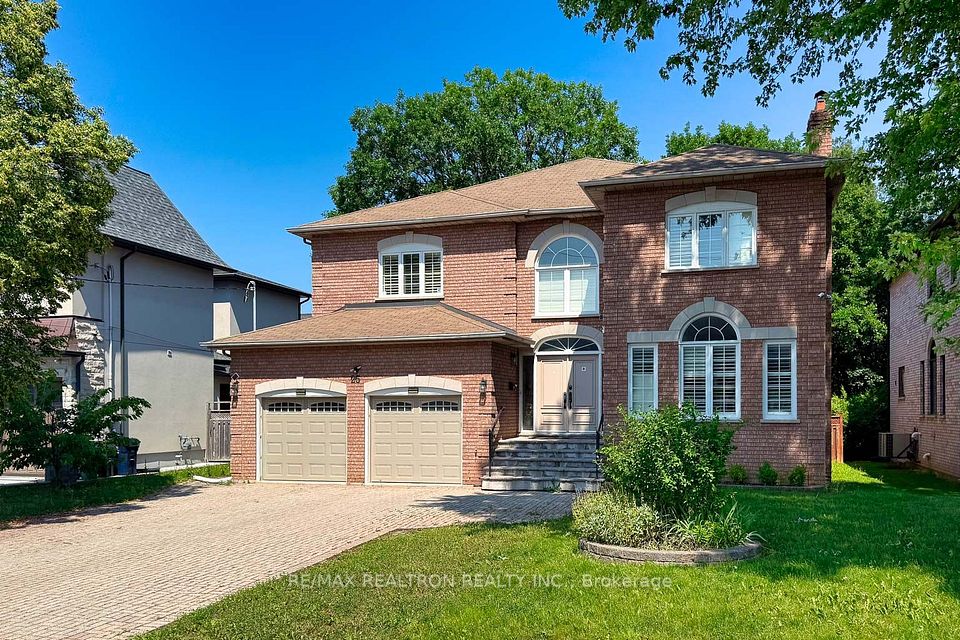 25 Clarkhill Street, Toronto, On M2r 2g6