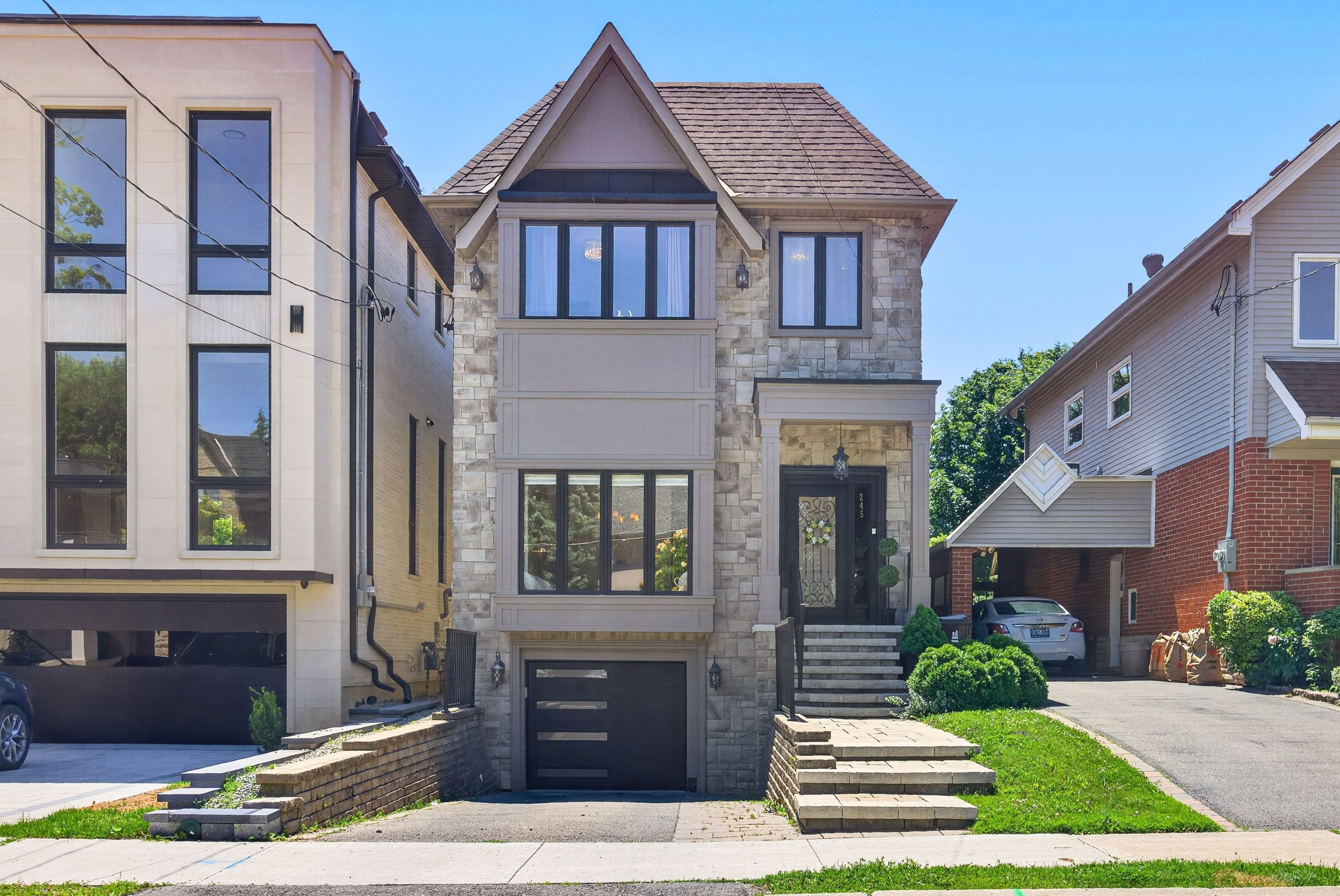 245 Florence Avenue, Toronto, On M2n 1g7