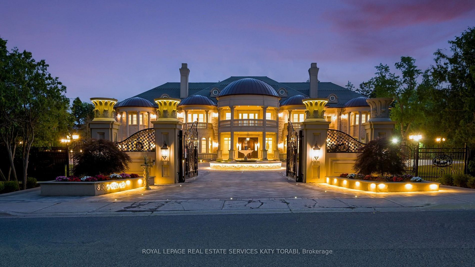 8 High Point Road, Toronto, On M3b 2a4