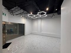 222 Spadina Avenue 139, Toronto, On M5t 3b3
