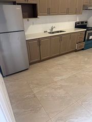 410 Spadina Avenue 201, Toronto, On M5t 2g7