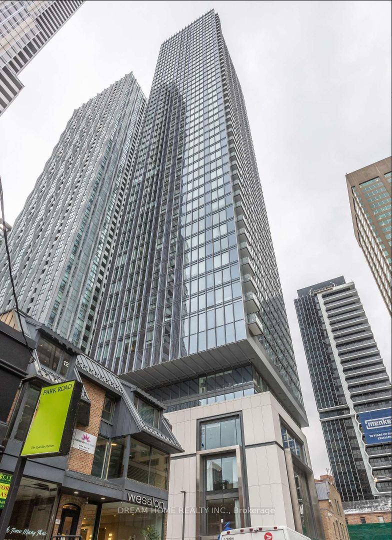 8 Cumberland Street 2002, Toronto, On M4w 0b6