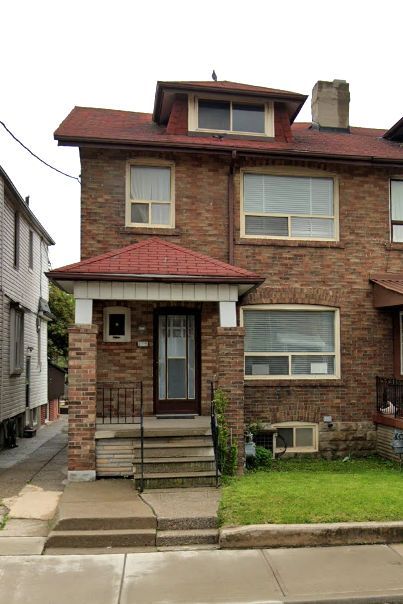 275 Oakwood Avenue Bsmt Apt, Toronto, On M6e 2v3