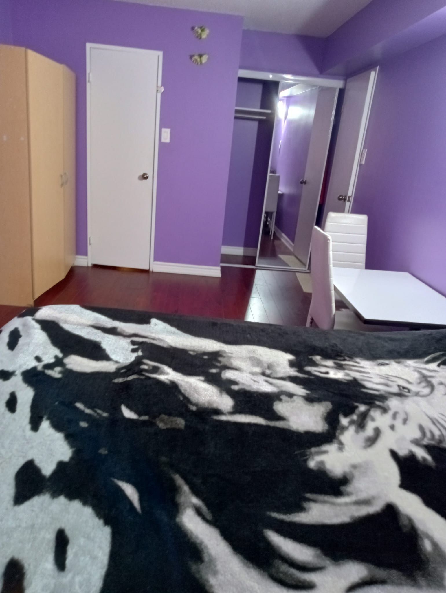 25 Sunrise Avenue 202, Toronto, On M4a 2s2