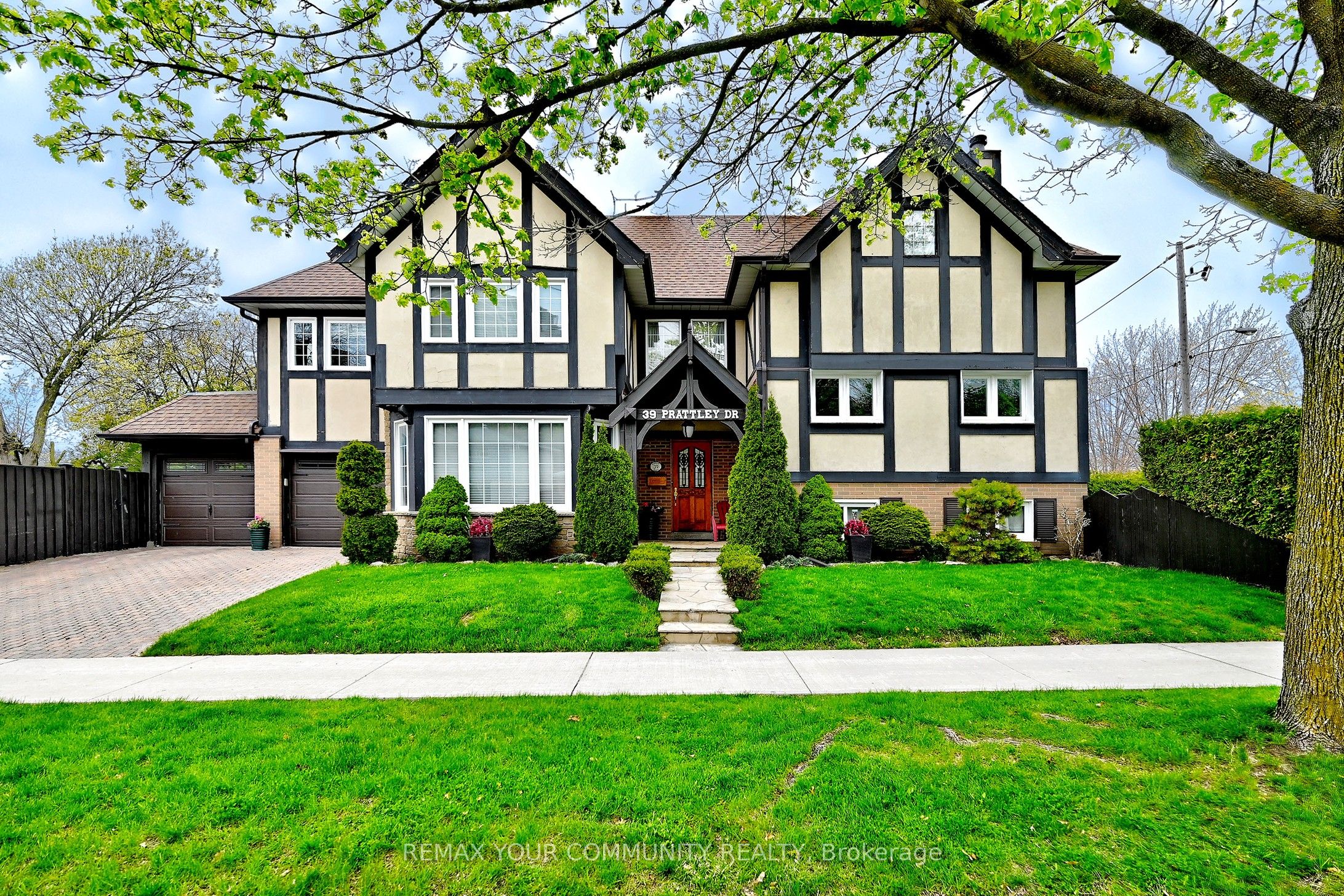 39 Prattley Drive, Toronto, On M2j 2k1
