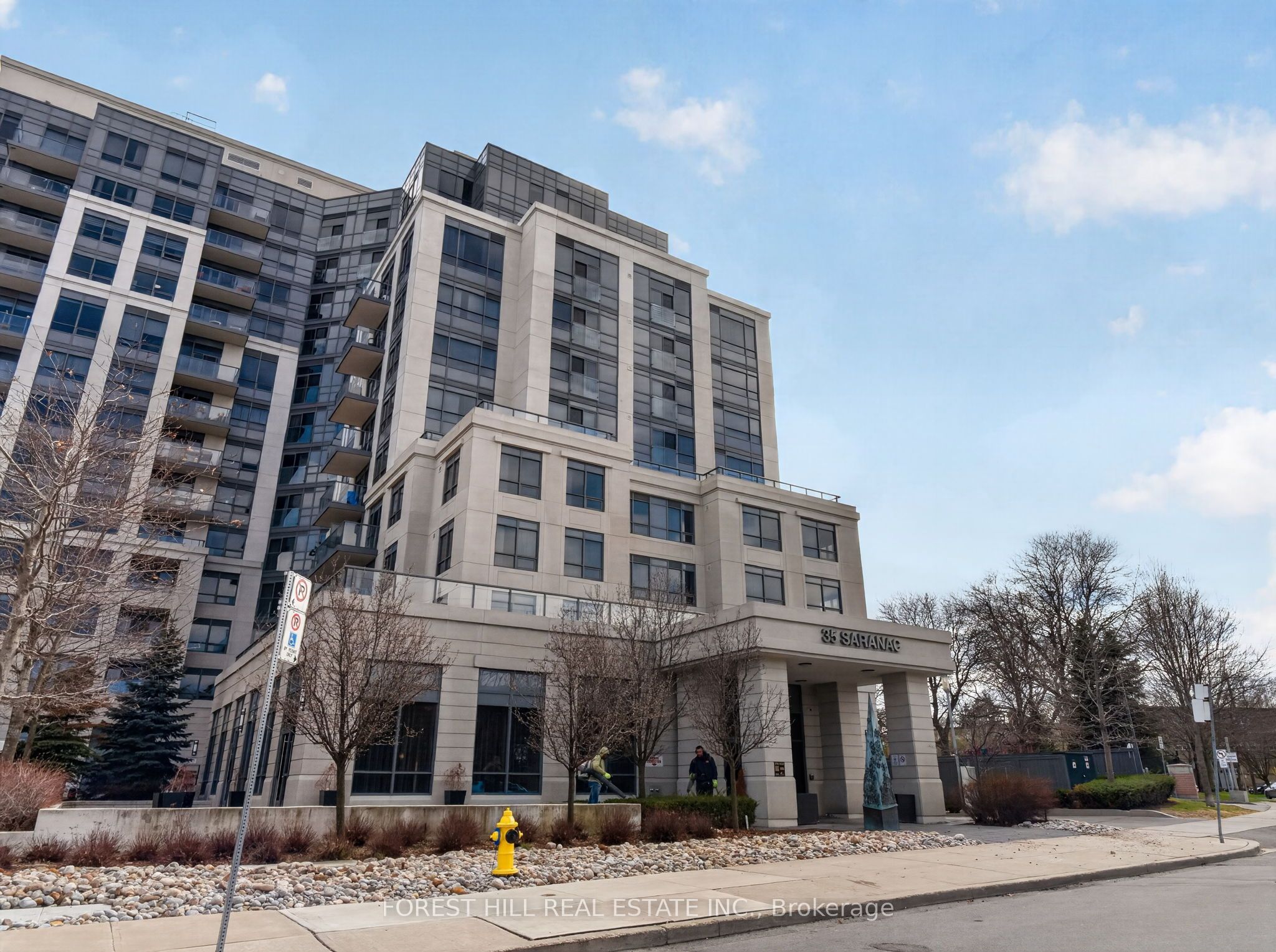 35 Saranac Boulevard 224, Toronto, On M6a 2g4
