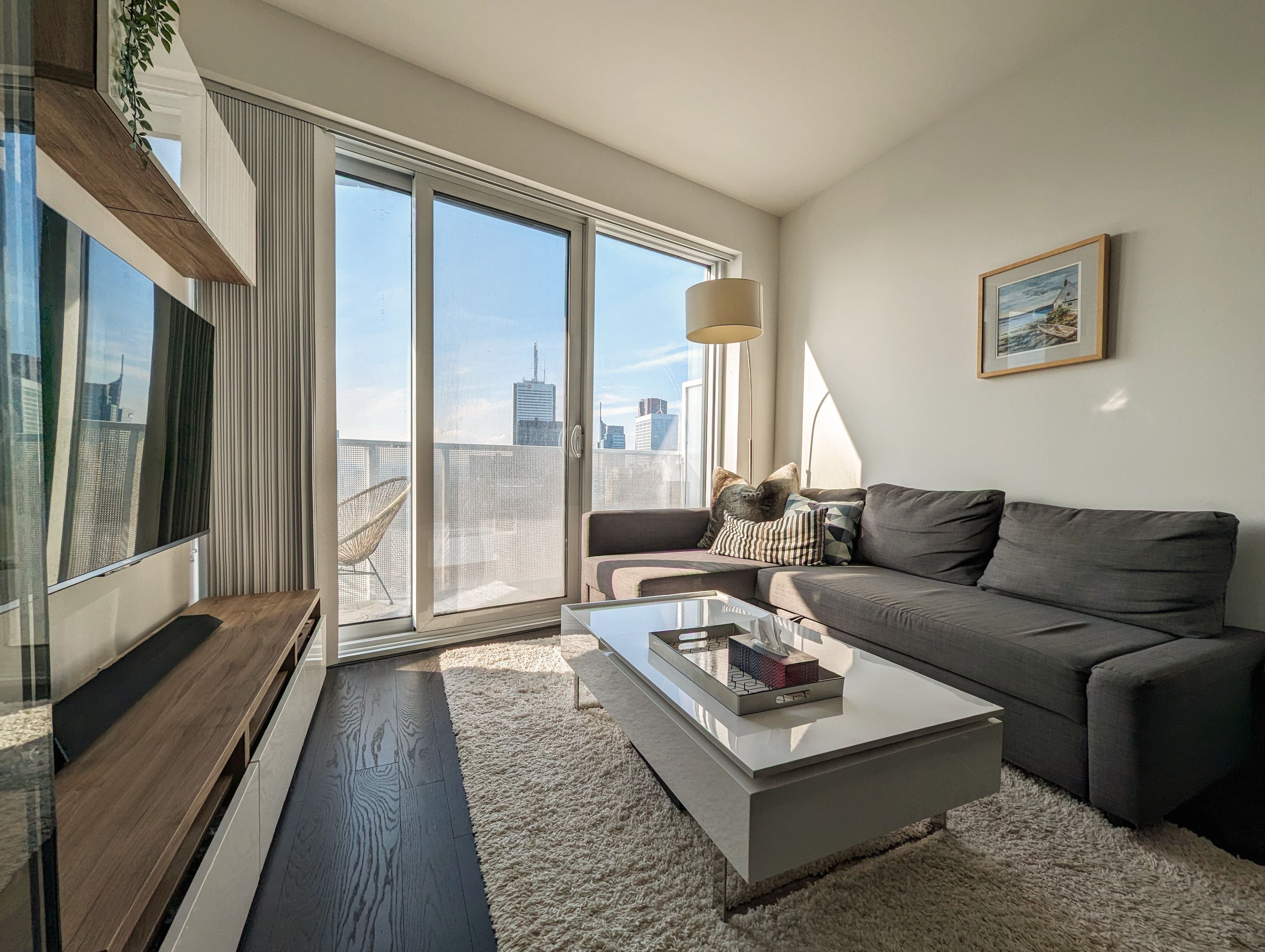 100 Harbour Street 6103, Toronto, On M5j 0b5