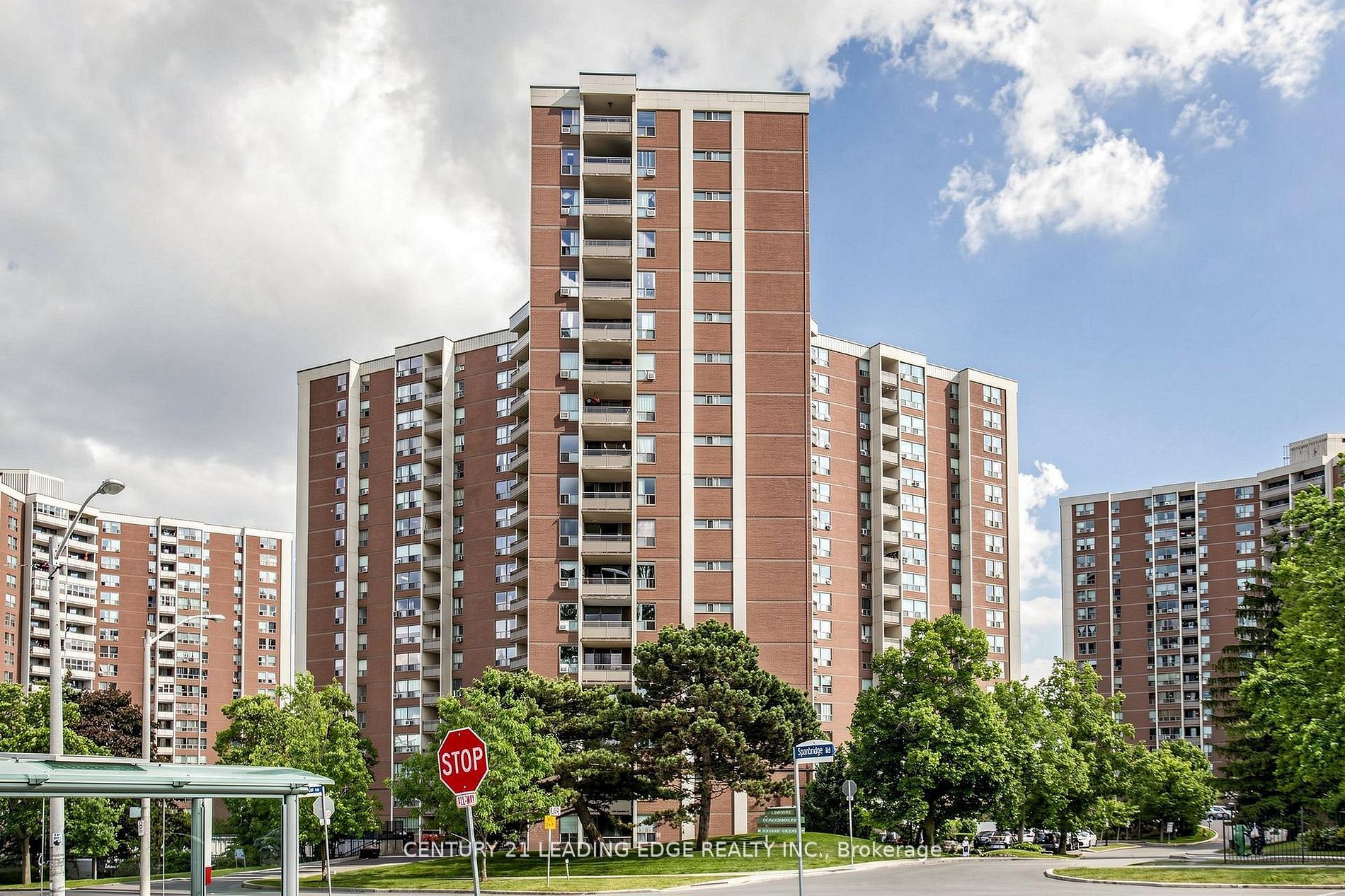 5 Vicora Linkway 304, Toronto, On M3c 1a7