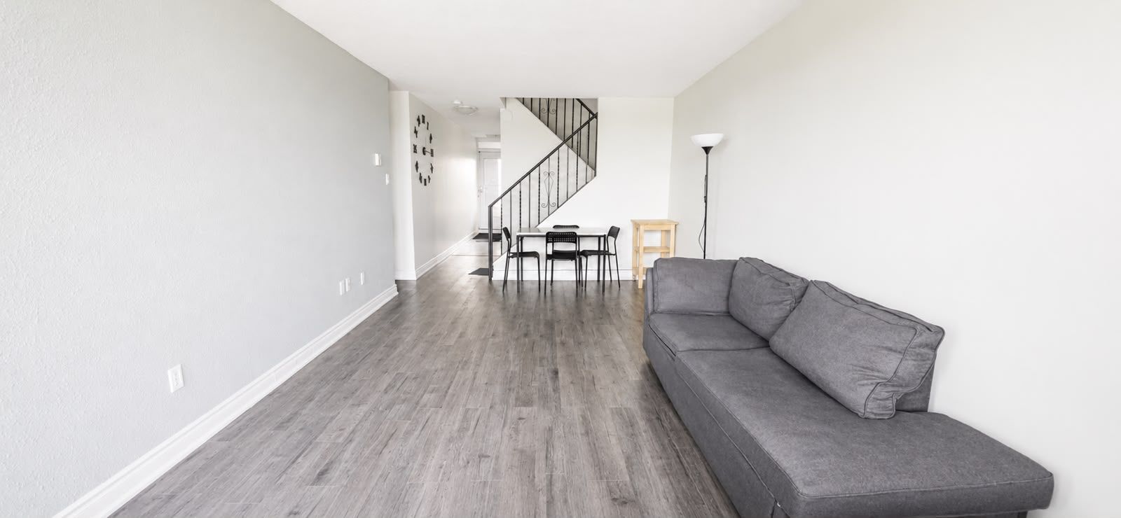 40 Sunny Glenway 308, Toronto, On M3c 2z2