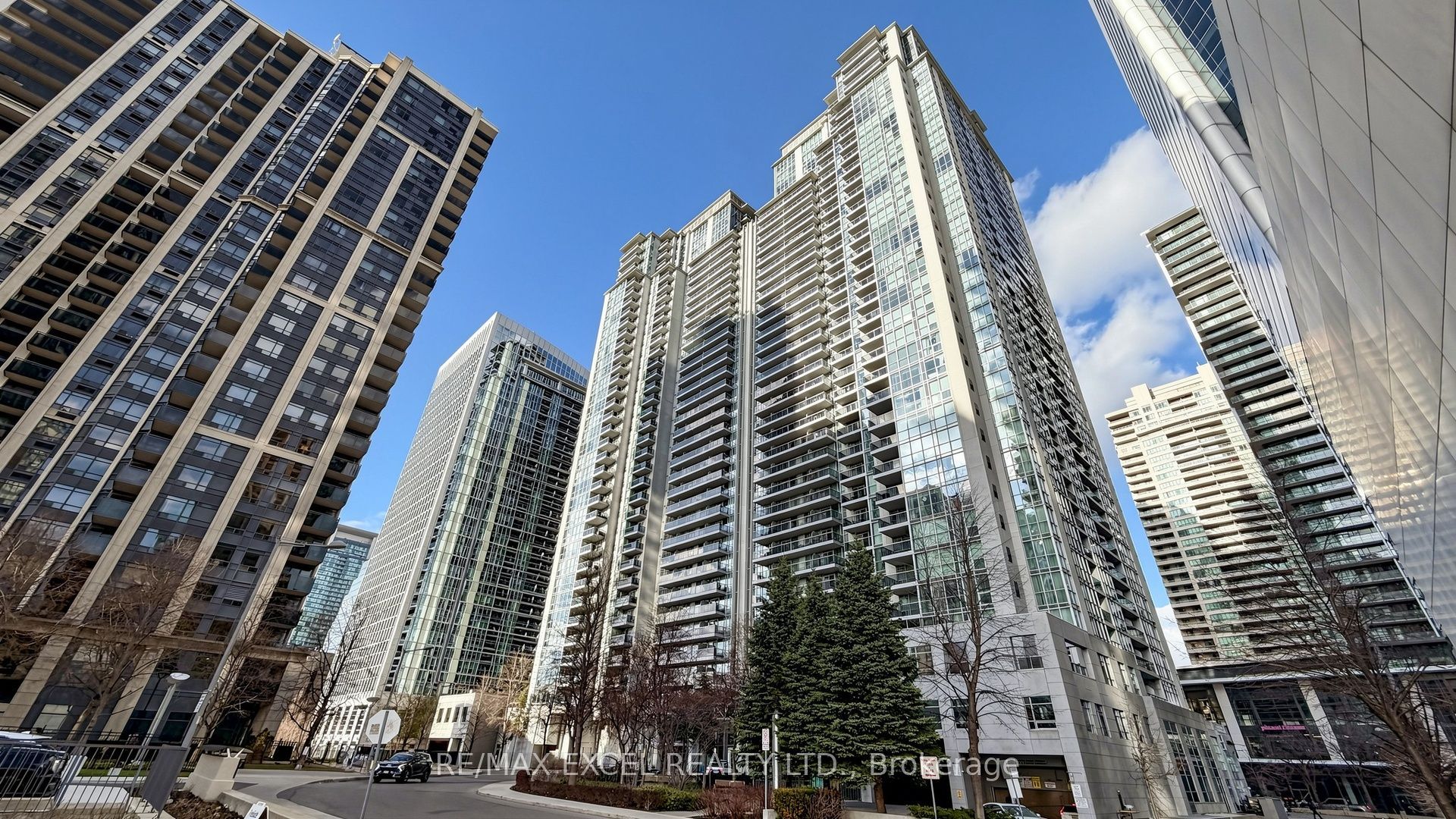 4978 Yonge Street 2009, Toronto, On M2n 7g8