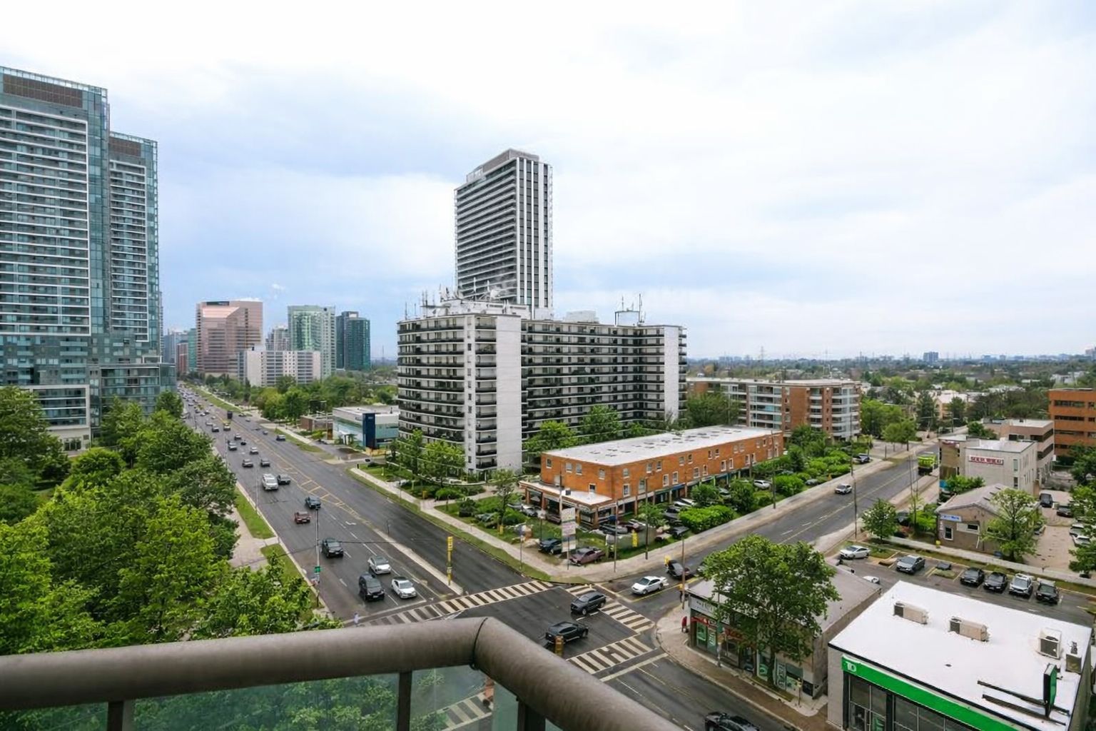 5949 Yonge Street 1105, Toronto, On M2m 3v8