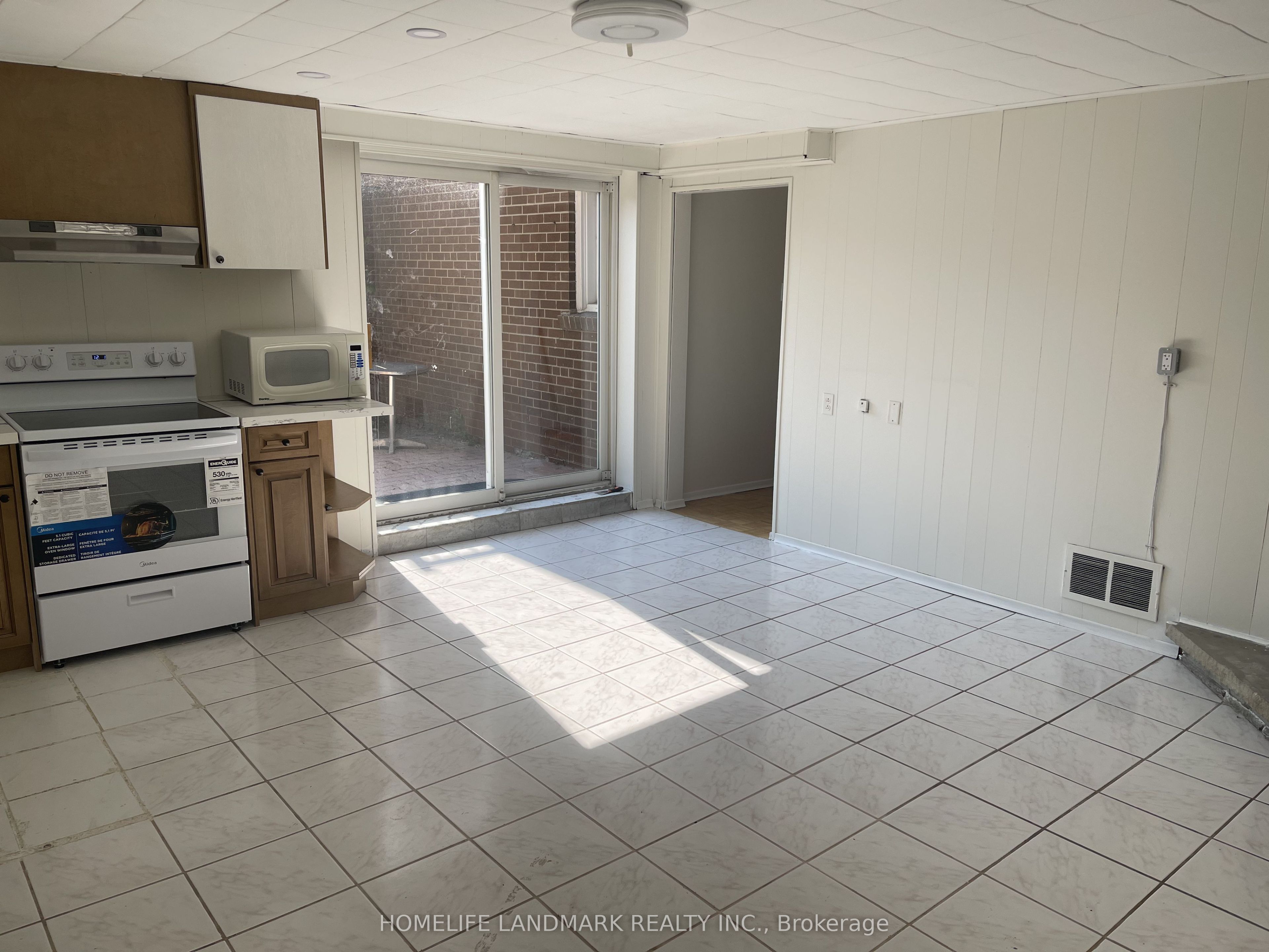 Basement - 74 Valentine Drive, Toronto, On M3a 3j8
