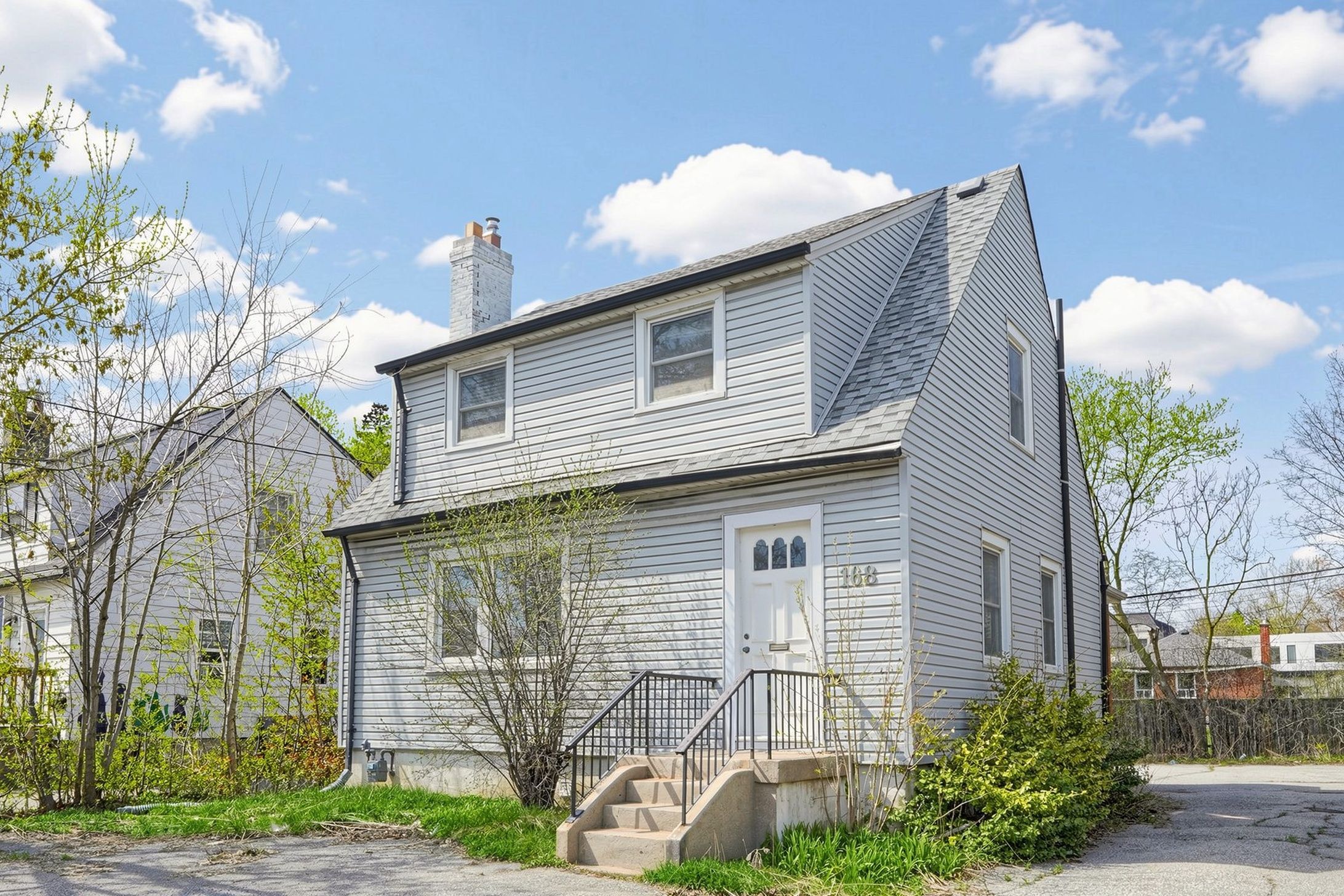 168 Sheppard Avenue W, Toronto, On M2n 3a4