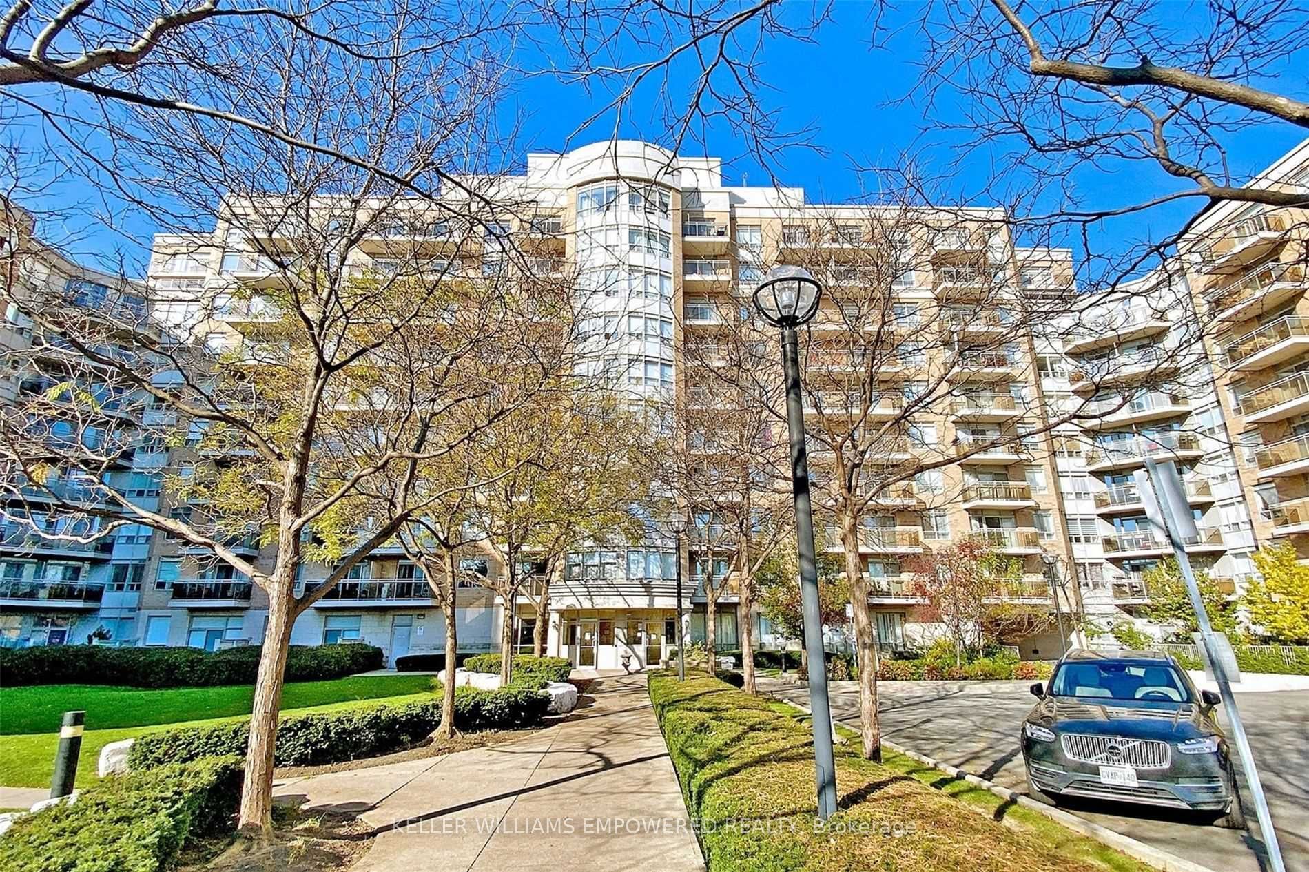 650 Lawrence Avenue W 915, Toronto, On M6a 3e8