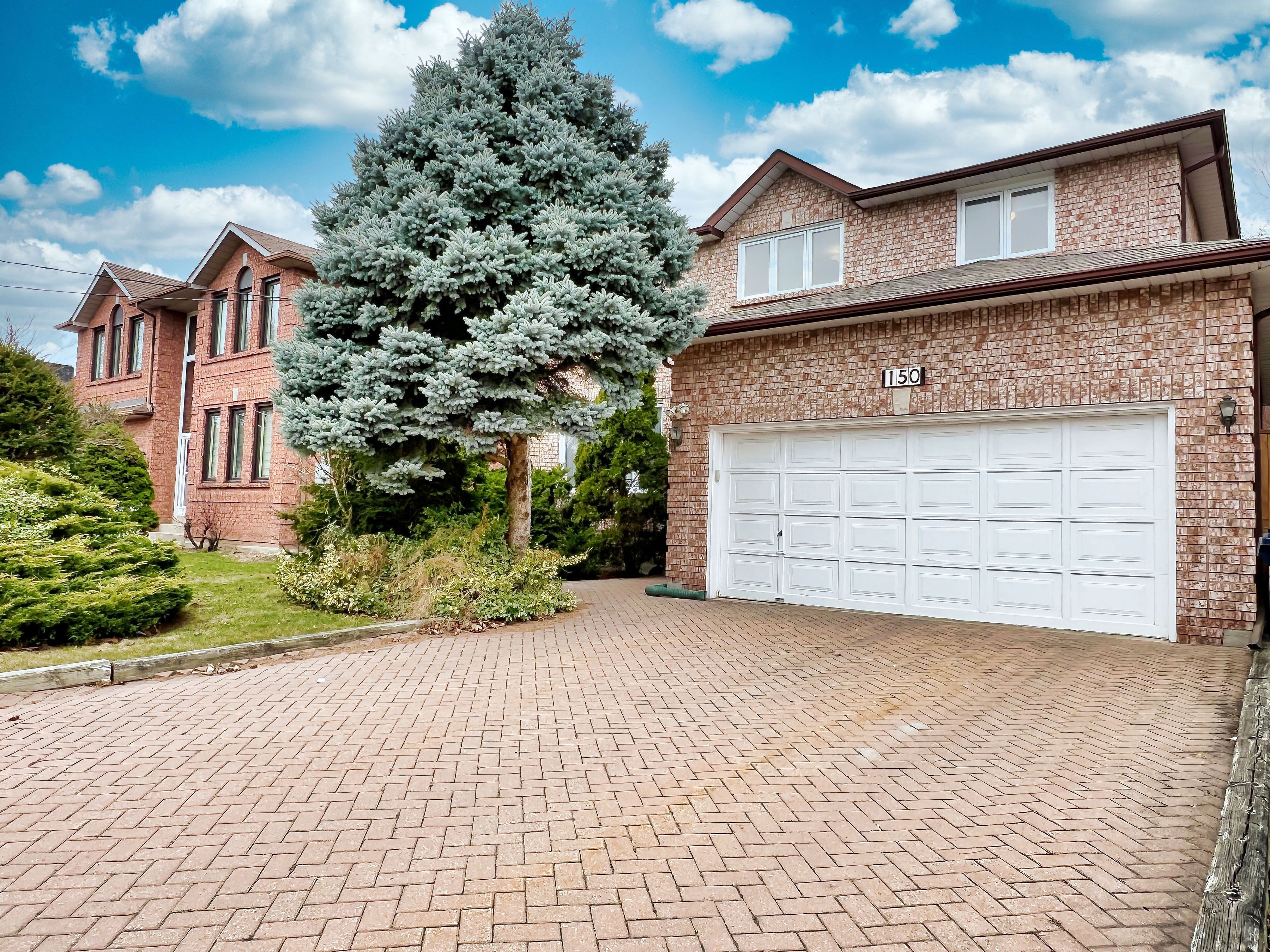 150 Holmes Avenue, Toronto, On M2n 4m6