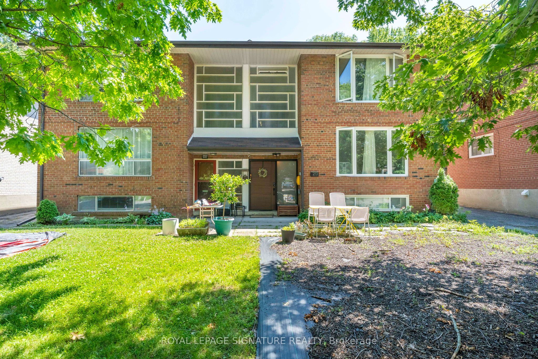 293 Glenforest Road Main, Toronto, On M4n 2a5