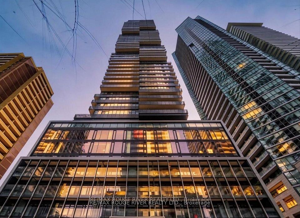 55 Charles Street E 3808, Toronto, On M4y 0j1