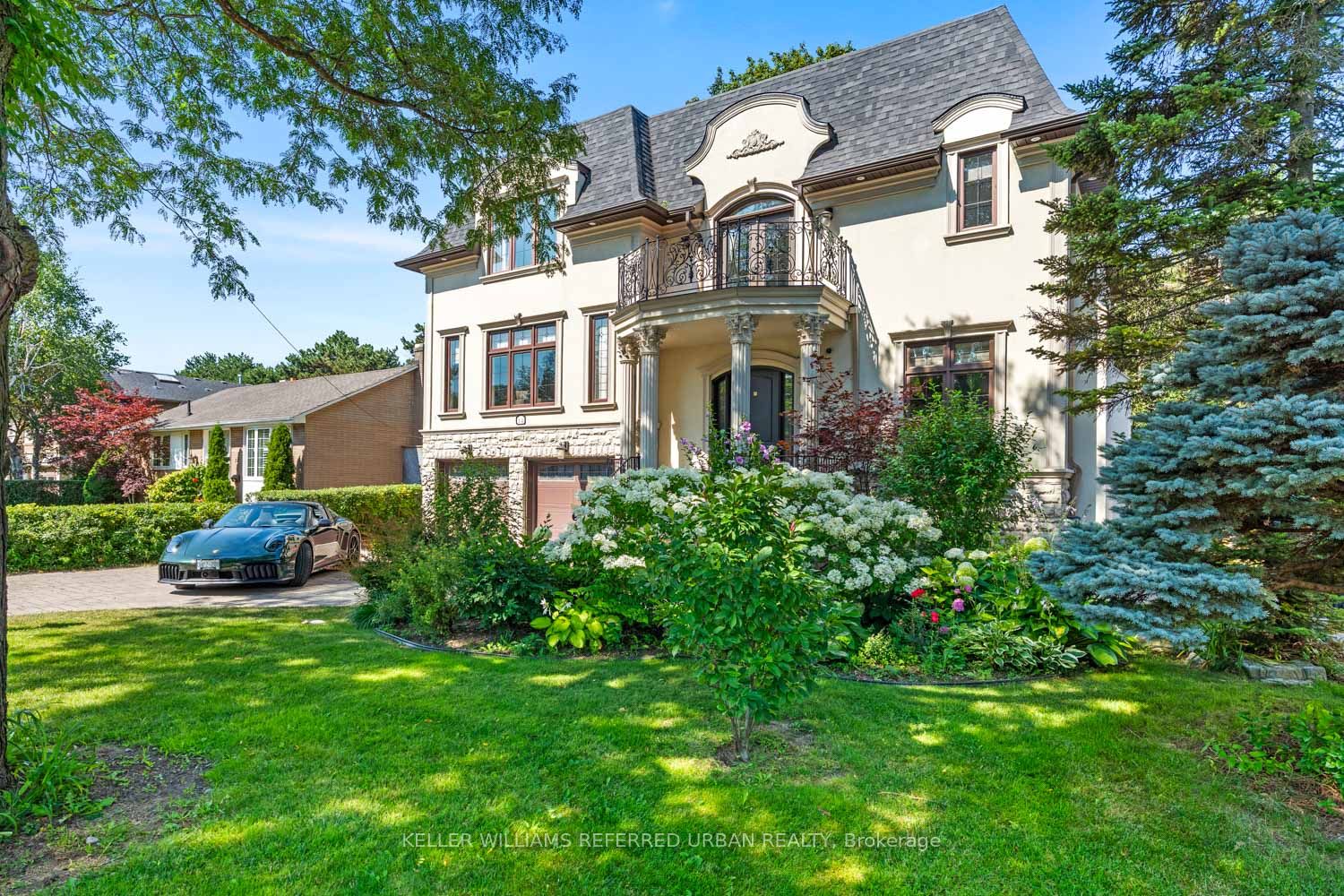 14 Tremont Crescent, Toronto, On M3b 2s1