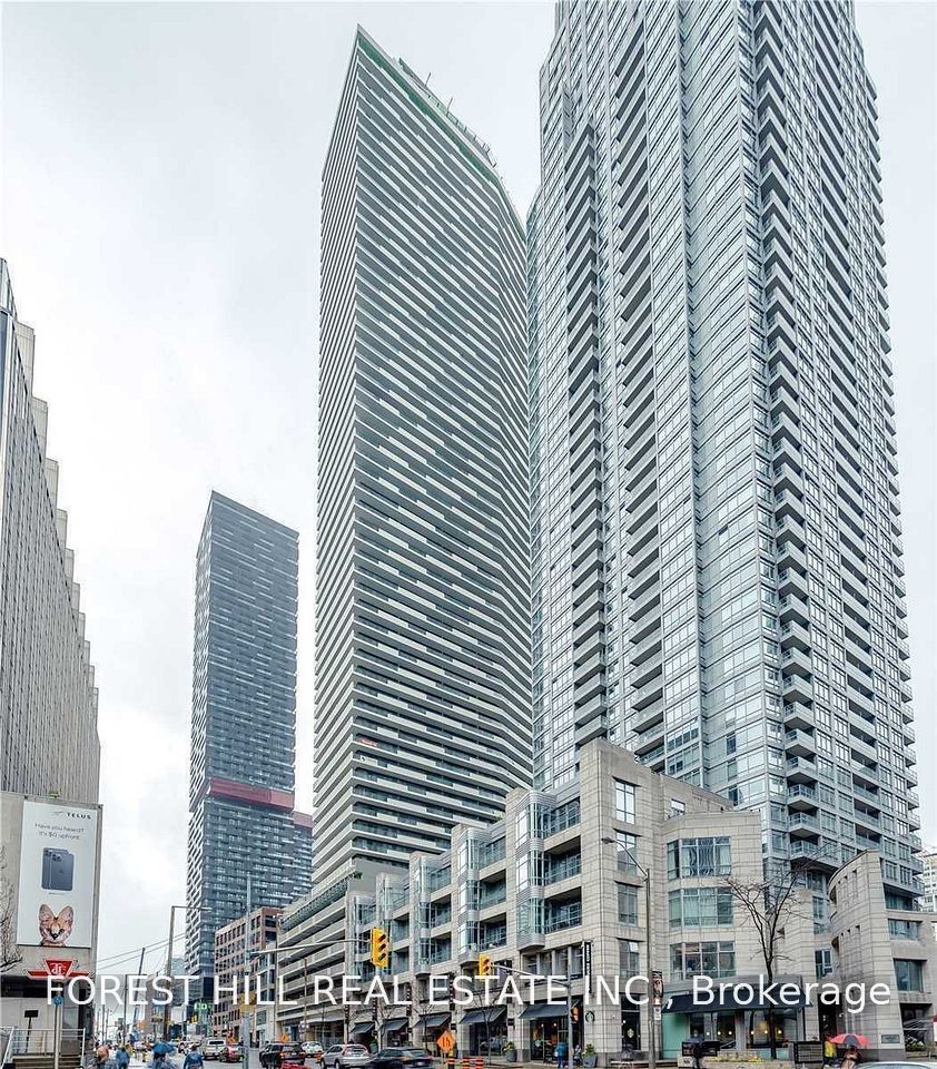 2221 Yonge Street 4505, Toronto, On M4s 2b4
