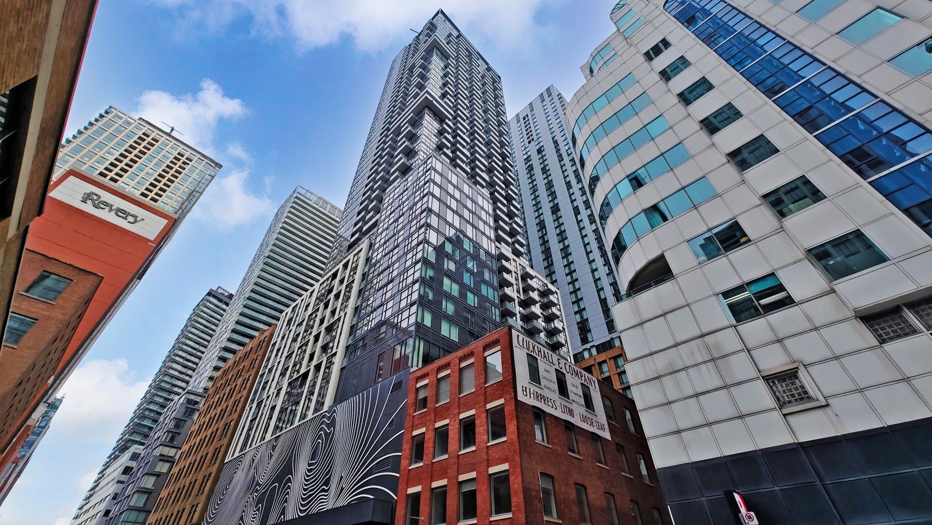 87 Peter Street 2507, Toronto, On M5v 0p1