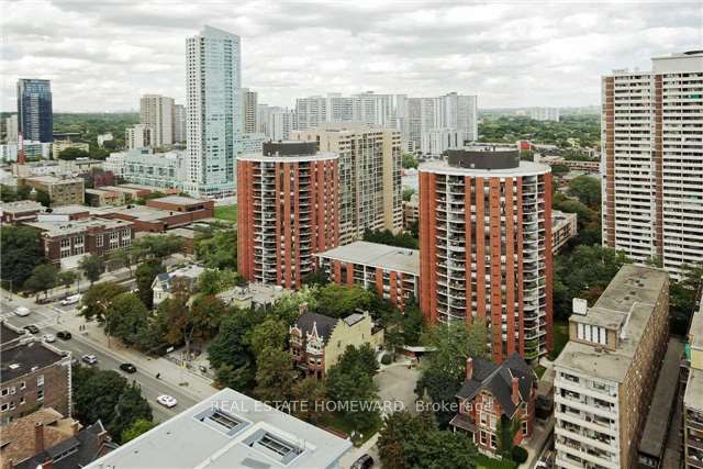 77 Maitland Place 1219, Toronto, On M4y 2v6