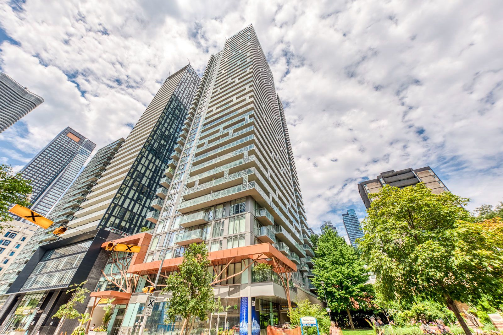 50 Wellesley Street E 3706, Toronto, On M4y 0c8