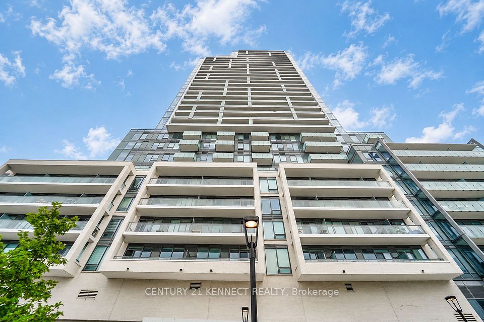 7 Golden Lion Heights 826, Toronto, On M2m 0c1