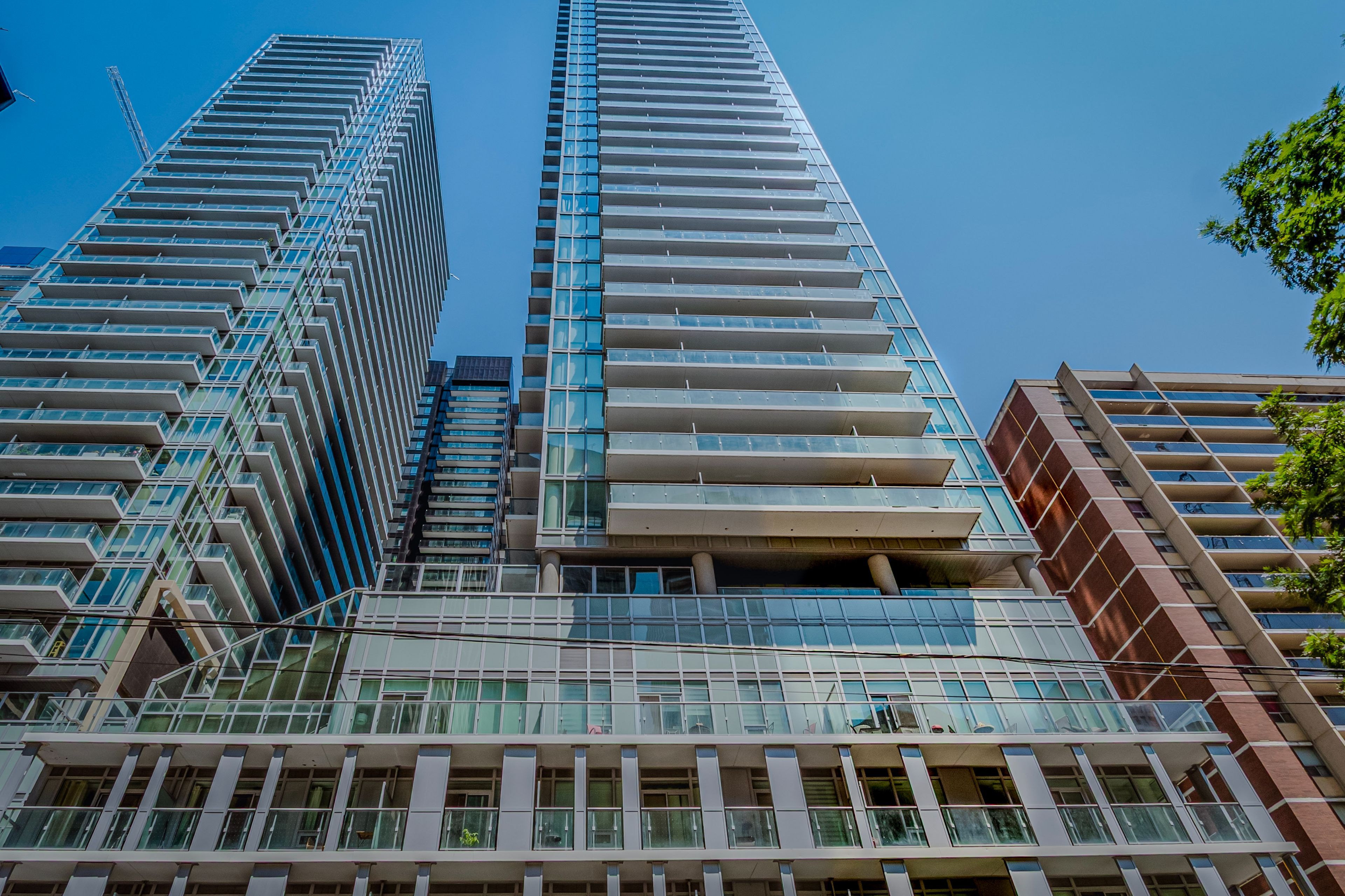 99 Broadway Avenue 2001, Toronto, On M4p 0e4