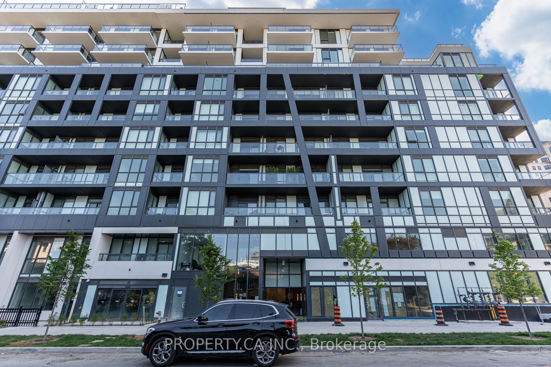 6 Greenbriar Road 224, Toronto, On M2k 0h6