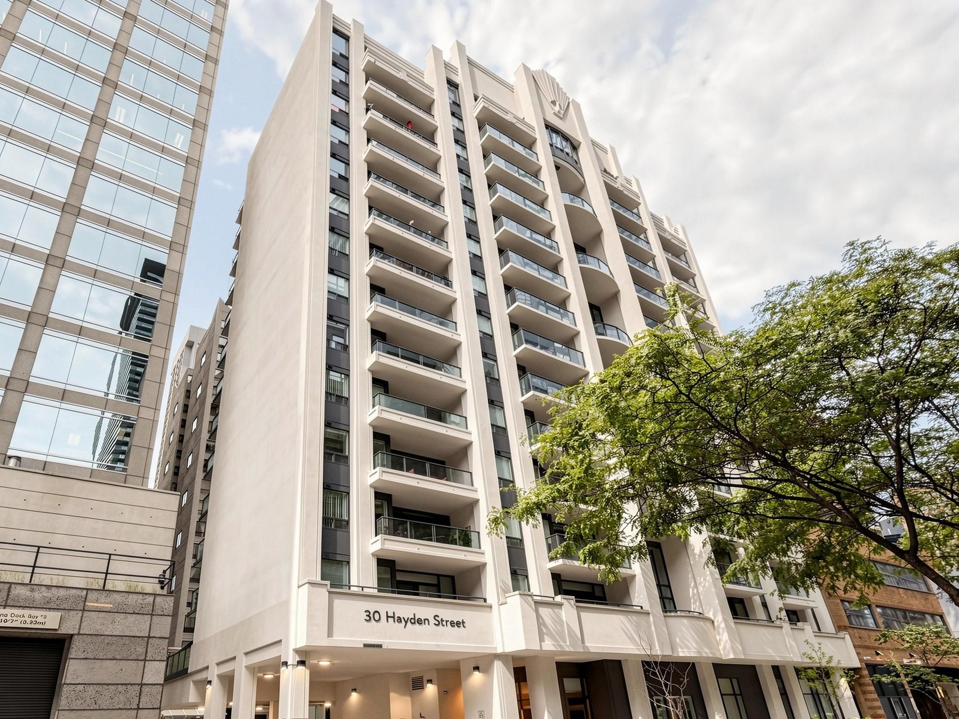 30 Hayden Street 404, Toronto, On M4y 3b8