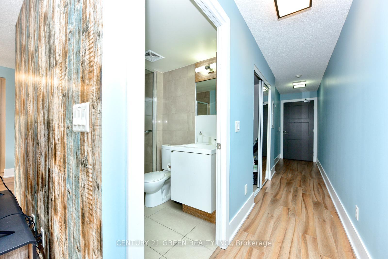 300 Front Street W 1014, Toronto, On M5v 0e9