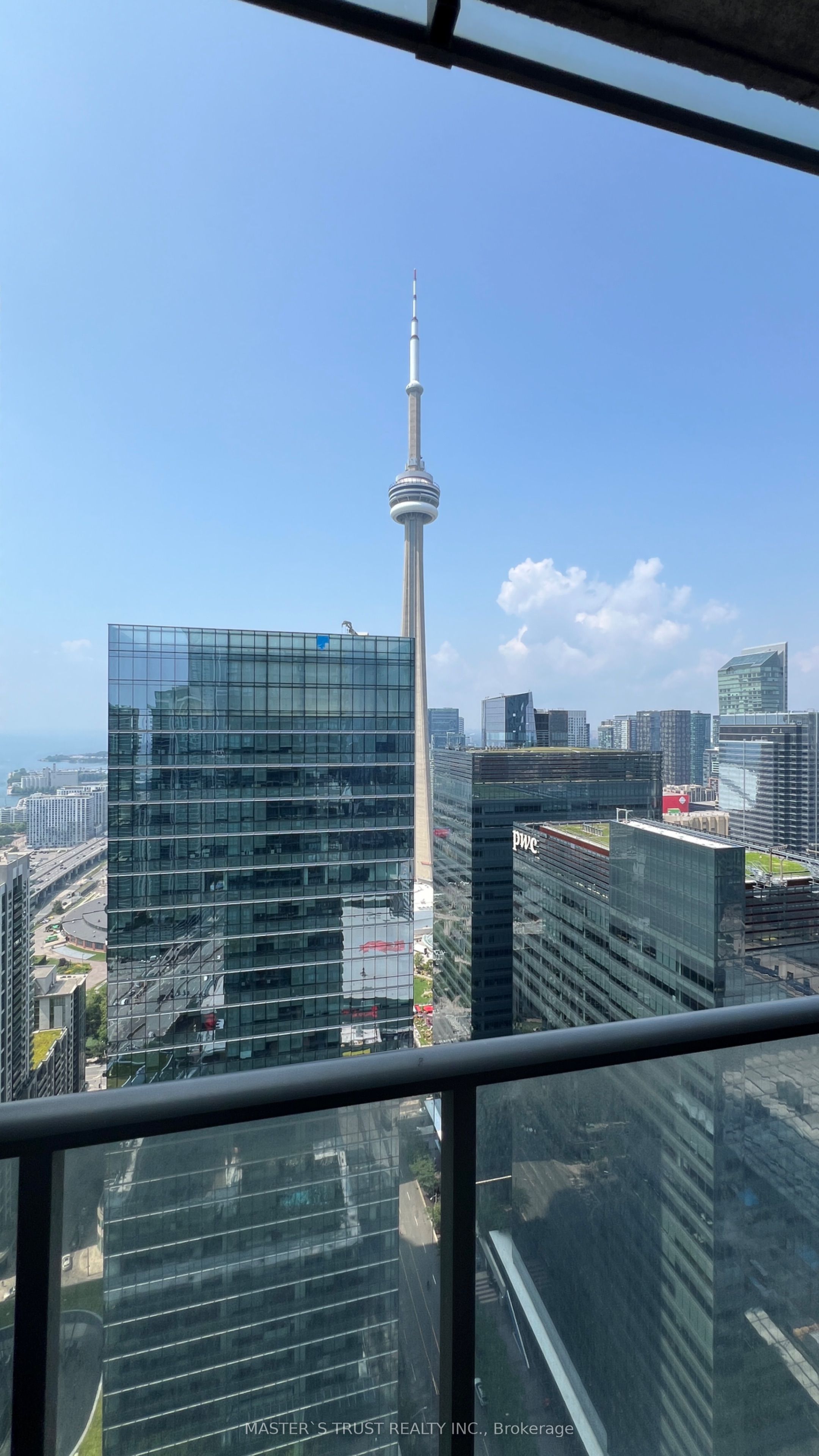 65 Bremner Boulevard 4502, Toronto, On M5j 0a7