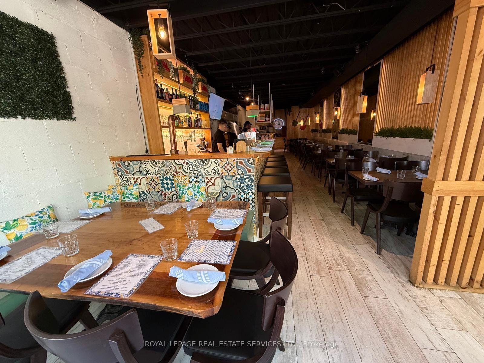 740 King Street W, Toronto, On M5v 1n3