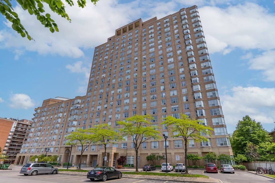 21 Overlea Boulevard 1202, Toronto, On M4h 1p2