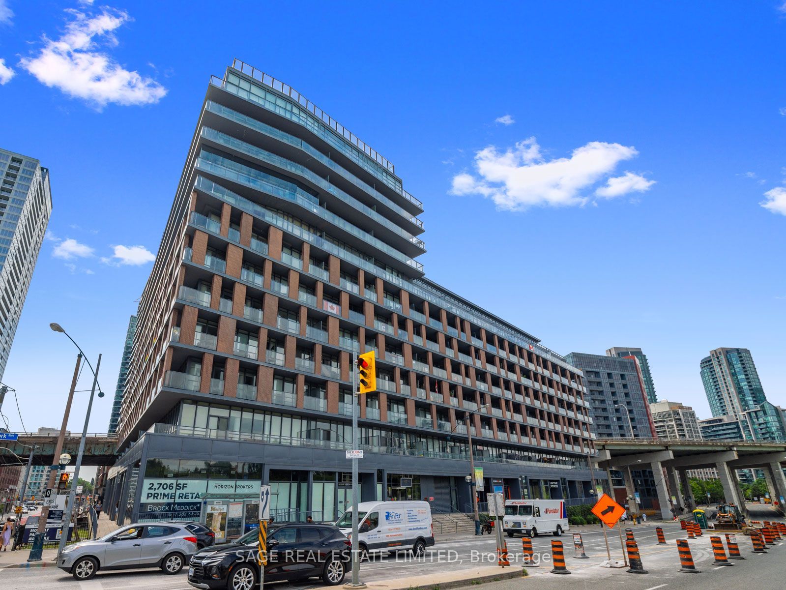 169 Fort York Boulevard 918, Toronto, On M5v 0c8