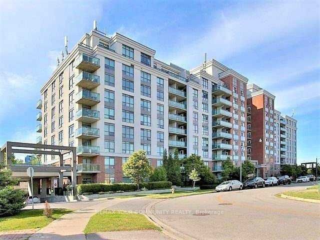120 Dallimore Circle 827, Toronto, On M3c 4j1