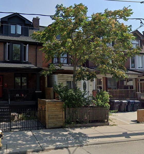 593 Bathurst Street Main Floor, Toronto, On M5s 2p8