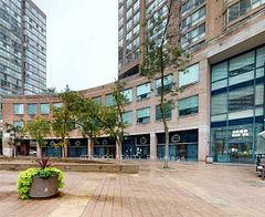 1033 Bay Street 306, Toronto, On M5s 3a5