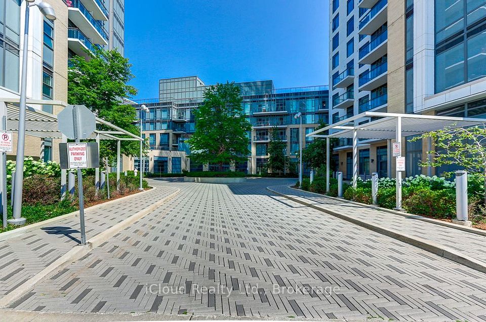 60 Ann O'Reilly Road 965, Toronto, On M2j 0c8